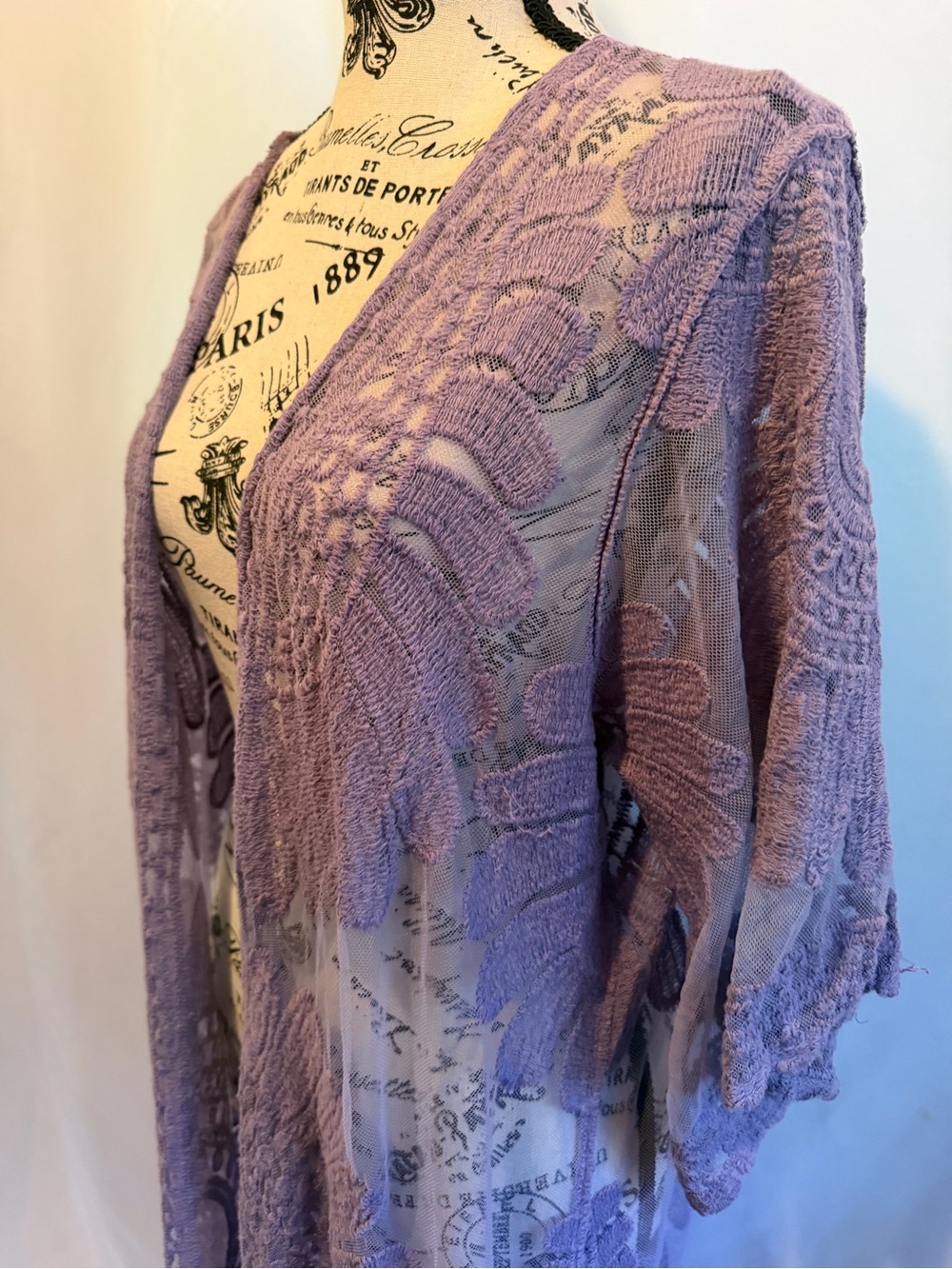 Rebellion Lavender Lace Long Kimono - Picture 3 of 5